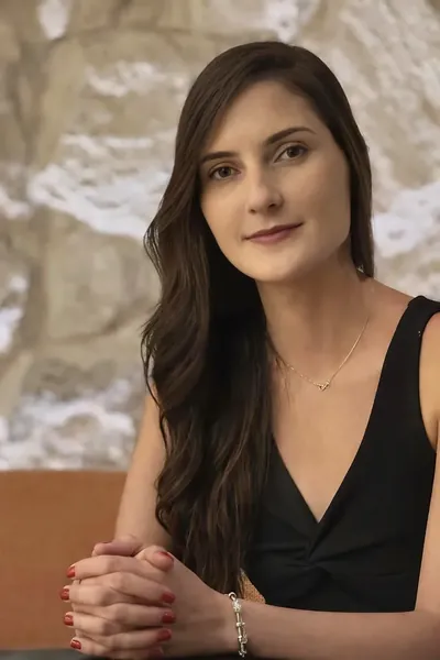 Dra. Franciele Castro